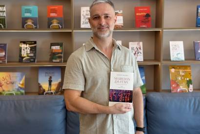Livro Segredos da Fnix que ser lanado nesta quinta
