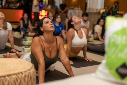 Segunda edi��o do P�tio Wellness Yoga promove viv�ncia sensorial de bem-estar, com a instrutora Fabiane Sales