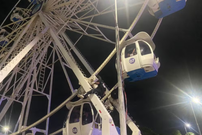 Roda-gigante da Ponta Negra encerra atividades em Manaus