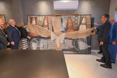 Edson Fachin � presenteado com obra da S�rie Jaraquiart