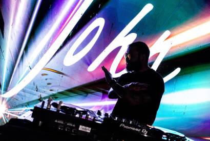 DJs Jhon e Camilo Cruz comandam a festa 'Classic Thursday' nesta quinta em Manaus