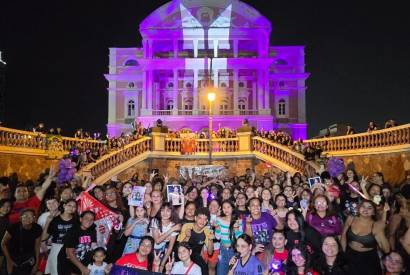 Teatro Amazonas e Ponte Rio Negro ganham ilumina��o roxa em homenagem ao BTS em Manaus