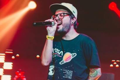 Ex-vocalista da banda Restart se apresentou em Manaus 11 anos aps grande polmica