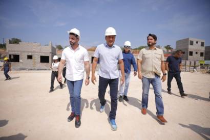Wilson Lima realiza vistoria em obras de unidades habitacionais do Residencial Ozias Monteiro 2