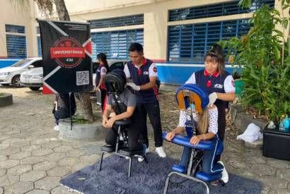 Enem: escola em Manaus tem espao relaxante com massagem e saco de boxe 