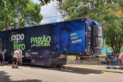 Carreta do ExpoLivro chega a Manaus com o apoio da prefeitura