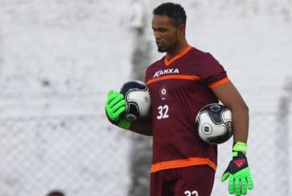 Justia concede liberdade condicional ao goleiro Bruno