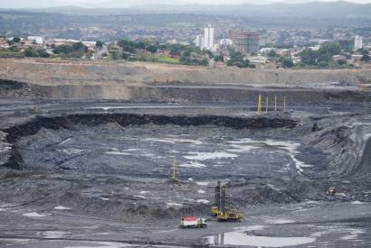 Mineradoras registram queda em 2022 e pedem rigor com garimpo ilegal
