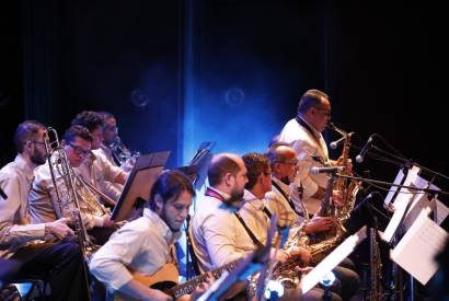 Amazonas Band dedica noite aos ritmos brasileiros no Teatro Amazonas, nesta segunda