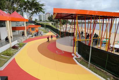 Prefeitura entrega Casa de Praia Zezinho Corra durante megaprogramao para celebrar o Dia do Trabalhador
