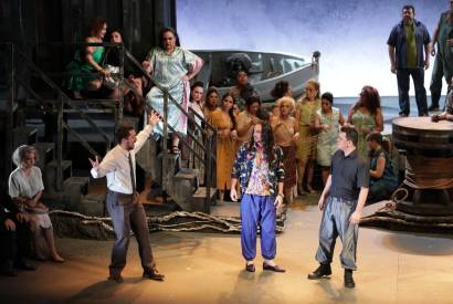 Peter Grimes retorna ao Festival Amazonas de pera com mensagens atuais sobre interaes sociais