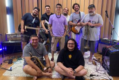 Banda Tucumanus homenageia Zezinho Corra e Teixeira de Manaus no Cauxi Eletrizado