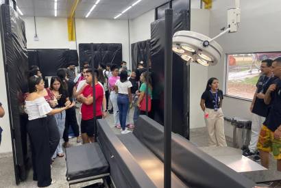 Universidade inaugura centro cirrgico para grandes animais em Manaus