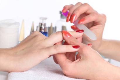 Inscries para curso gratuito de manicure e pedicure iniciam nesta quarta-feira 