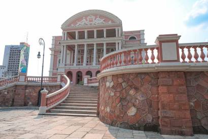 Teatro Amazonas reabre para visitao turstica e inicia temporada 2025 de espetculos