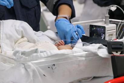 Gmeas siamesas passam por novos exames de imagem no Hospital Francisca Mendes