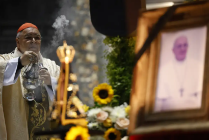 Entenda o conclave, ritual de escolha do novo papa no Vaticano