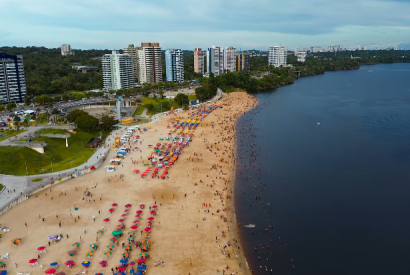 Sobrevoo pela praia da Ponta Negra
